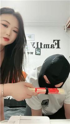 【小怪兽】嘴叼高跟-袜子塞嘴虐打 JS250207-20