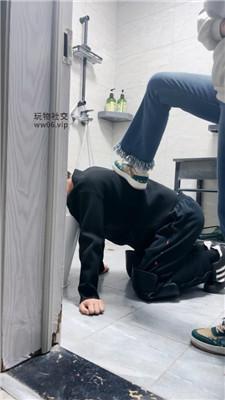 【大小姐S】涂鸦羞辱-舔脏鞋吃白袜/头压马桶 JS250222-40