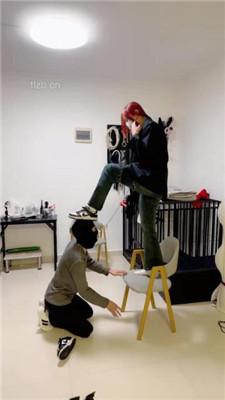 【甜心教主】双S-鞋碾压踩/揪耳朵/舔口水鞋底/腿夹【双视角版】