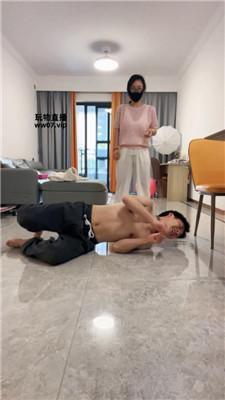 【南月女神】家奴卑微伺候起床 bf51580