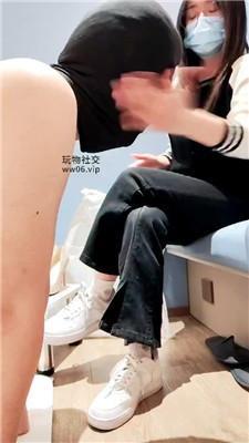 【奇了怪了】空军一号白袜踩家奴 JS250222-35