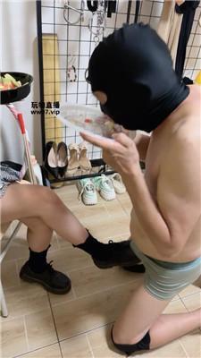 【米琦妙妙屋】皮鞋黑袜碾压踩-脚下喂食 bf53419