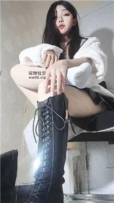 【绝美兔】平开来的靴底早教课    250218-11