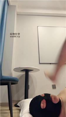 【曼伊】边直播边踩狗头 JS250223-16