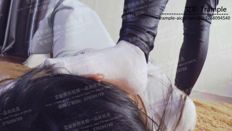 女女-强制骑坐闻脚