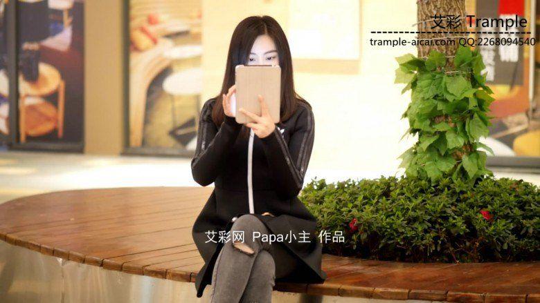 小主白色鞋袜教育亲弟弟