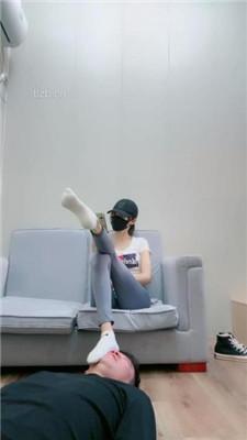 【美娜格格】人体家具奴伺奉主人