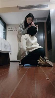 【沐沐大大】跪舔女神的脏运动鞋 bf50123