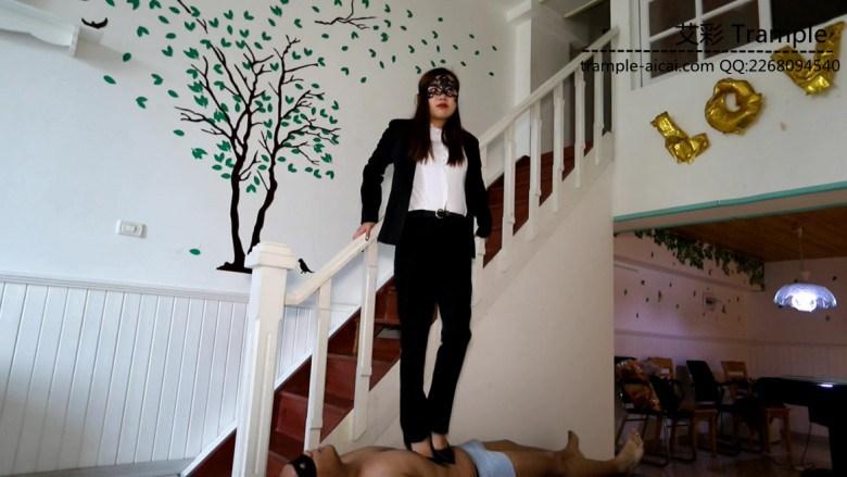 【冰时代】焱冰s职业装细高跟极端踩踏