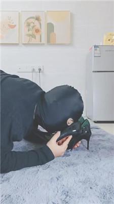 【灵竹】反绑强制舔脚/胯下辱/闻舔高跟