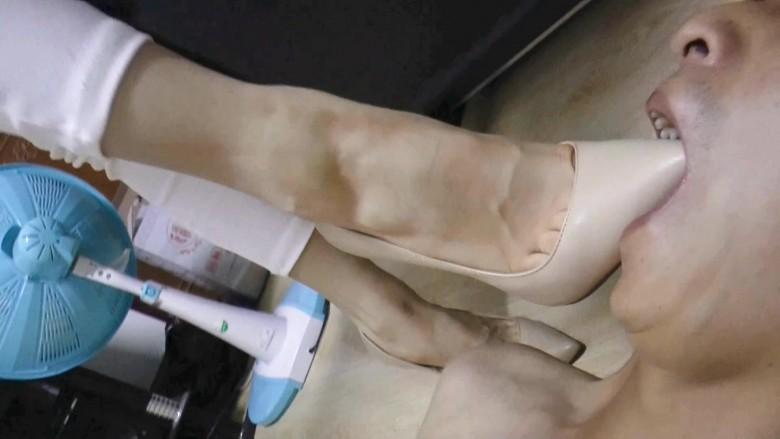 黑冰高跟踹虐嘴炮狗逼3 高潮部分