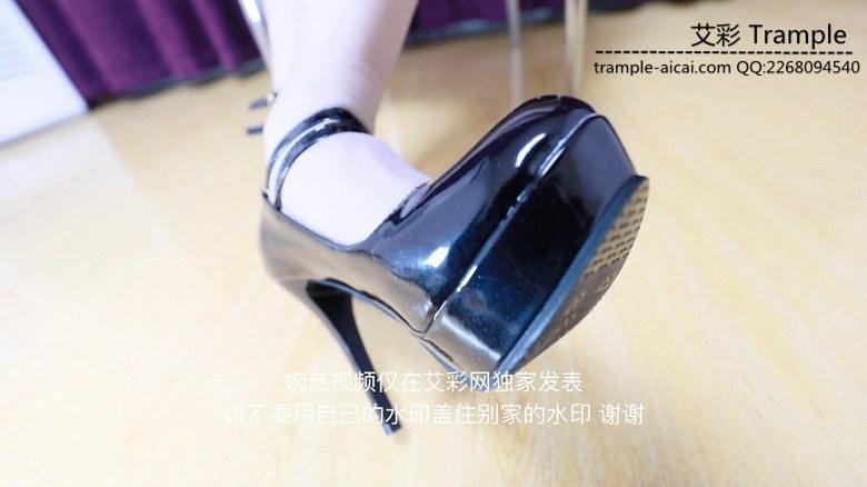 希雨灰丝高跟pov第一视角