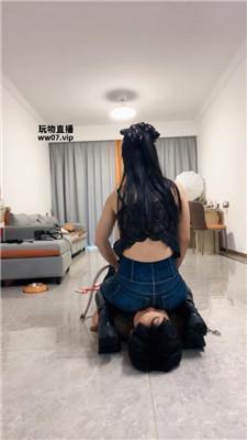 【南月女神】长靴踩踏-狗链遛狗-骑马骑脖 JS250317-1