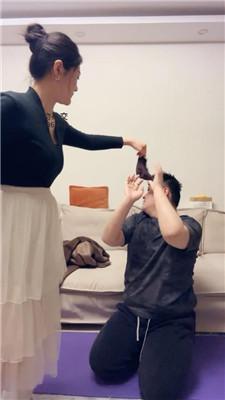 【埋汰】骑马狗爬-肉丝脚踩虐【上】 bf49822