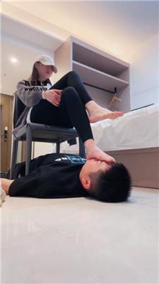 【怡宝】超美玉足捂脸窒息 bf51613