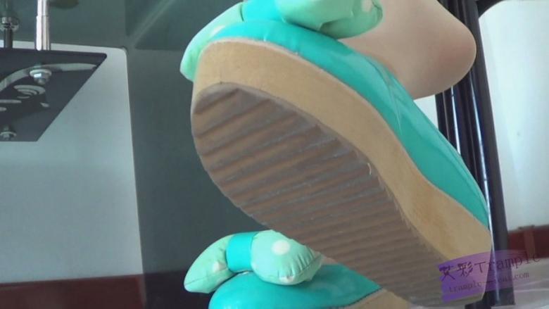 第一人称视角 丝足羞辱