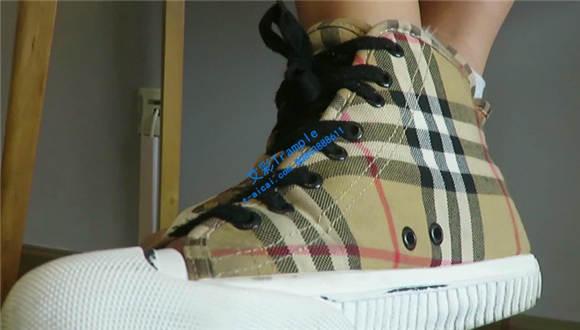 【画师女主】帆布鞋第一视角羞辱贱狗