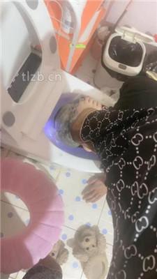 【小月牙】训练厕奴-踩踏/头压马桶/口水吐脸/赏赐圣水/胶带裹脸