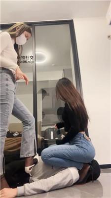 【诗诗】双S-高跟黑丝踩虐/抽耳光/转胯狗爬/赏赐圣水【双视角】bf49330