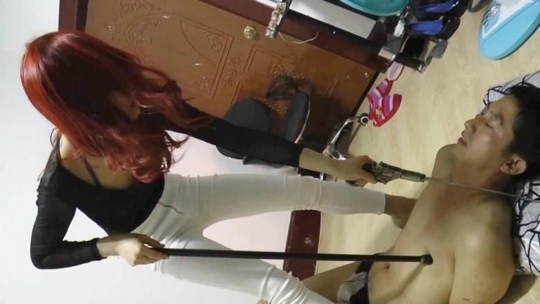 黑冰高跟踹虐嘴炮狗逼3 高潮部分