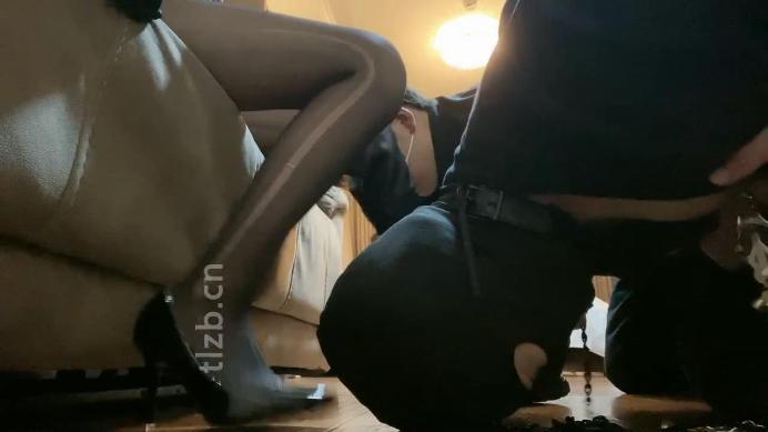 【zaizz】双狗应聘家奴相互求虐争宠【下】