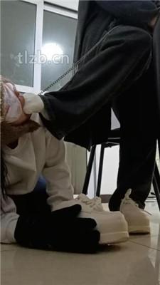 【爱可呀】母畜-清理脏鞋/闻棉袜/对鞋磕头/袜子塞嘴