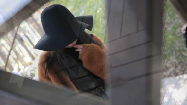 某在校大学生公园长靴肉丝秀