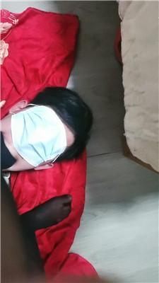 【晓安公主】高跟黑丝踩踏地毯奴 JS250218-5