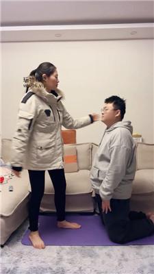 【埋汰】冲锋衣女神玉足蹂躏虐 JS250208-24