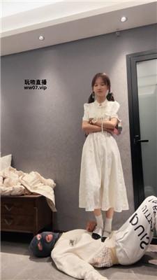 【猴歌】腿绞坐脸窒息-皮鞋白袜踩 bf51588