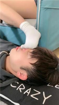 【肉肉】原味白袜脚踩脚垫