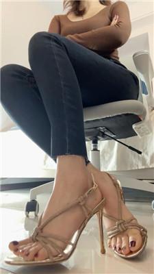 【小X大王】孤儿怨的咒妈死妈    250210-9