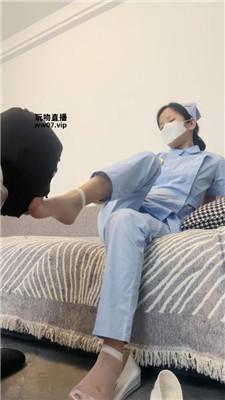 【漫漫大人】护士小姐姐用脚+圣水治疗 bf51623
