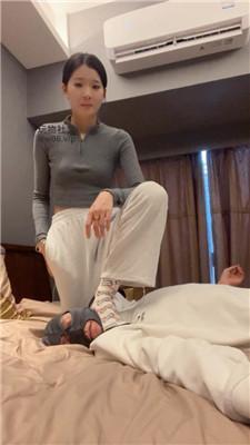 【伊未】棉袜脚踩虐-腿绞 bf50124