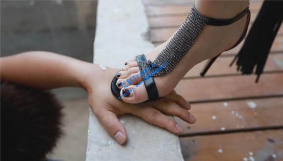 〖H.P.L栖心之栈〗—尔岚密室拷问