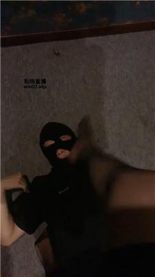 【女生也能很暴力】陪酒小妹黑丝脚踩虐 JS250505-15