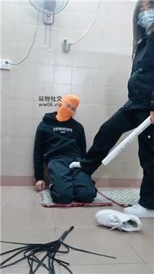 【奇了怪了】棍棒底下出骚狗 JS250116-35