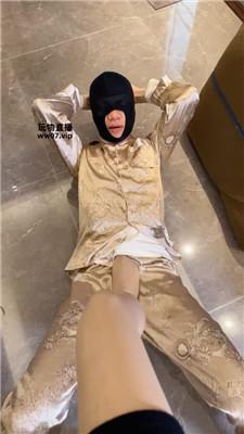 狗哥】高跟皮鞋白袜踩虐 bf52183