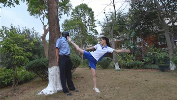 〖H.P.L栖心之栈〗—小太妹欺凌校园保安