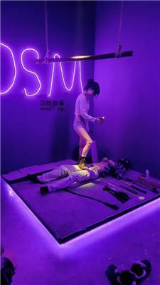 【凌薇大小姐】短靴白袜踩虐/尝试各种刑具 bf50913
