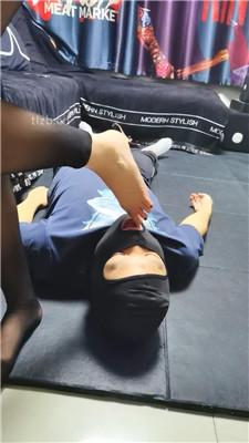 【丝温】小混混女S-黑丝高跟跪舔/骑马踩踏