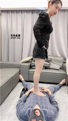 【素人抽水机】肉丝脚狂舔-坐脸窒息 bf51911