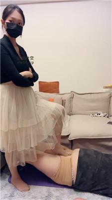 【埋汰】骑马狗爬-肉丝脚踩虐【下】 JS250205-17