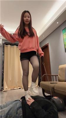 【素人挖掘机】S首调-小白鞋白袜黑丝 bf50166