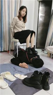 【珈瑶】驯化家奴做擦鞋器