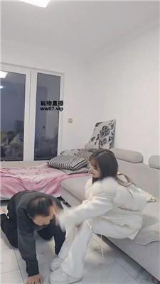 【开发大神】强迫磕头犯贱-舔脏鞋底 JS250329-24