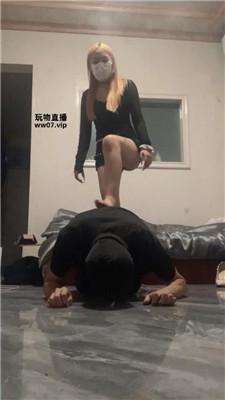 【女生也能很暴力】双S-精神小妹暴力踩踏虐打 JS250422-17