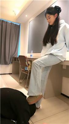 【esse殿下】连环抽耳光打手心 bf49216