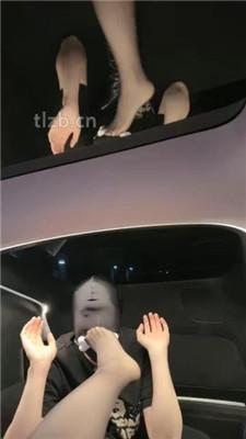 【禾未】车内黑丝诱惑调-美腿长靴黑丝辱