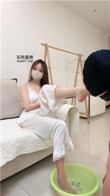 【楚楚】坐脸窒息/裸足伺候沐足 bf50950